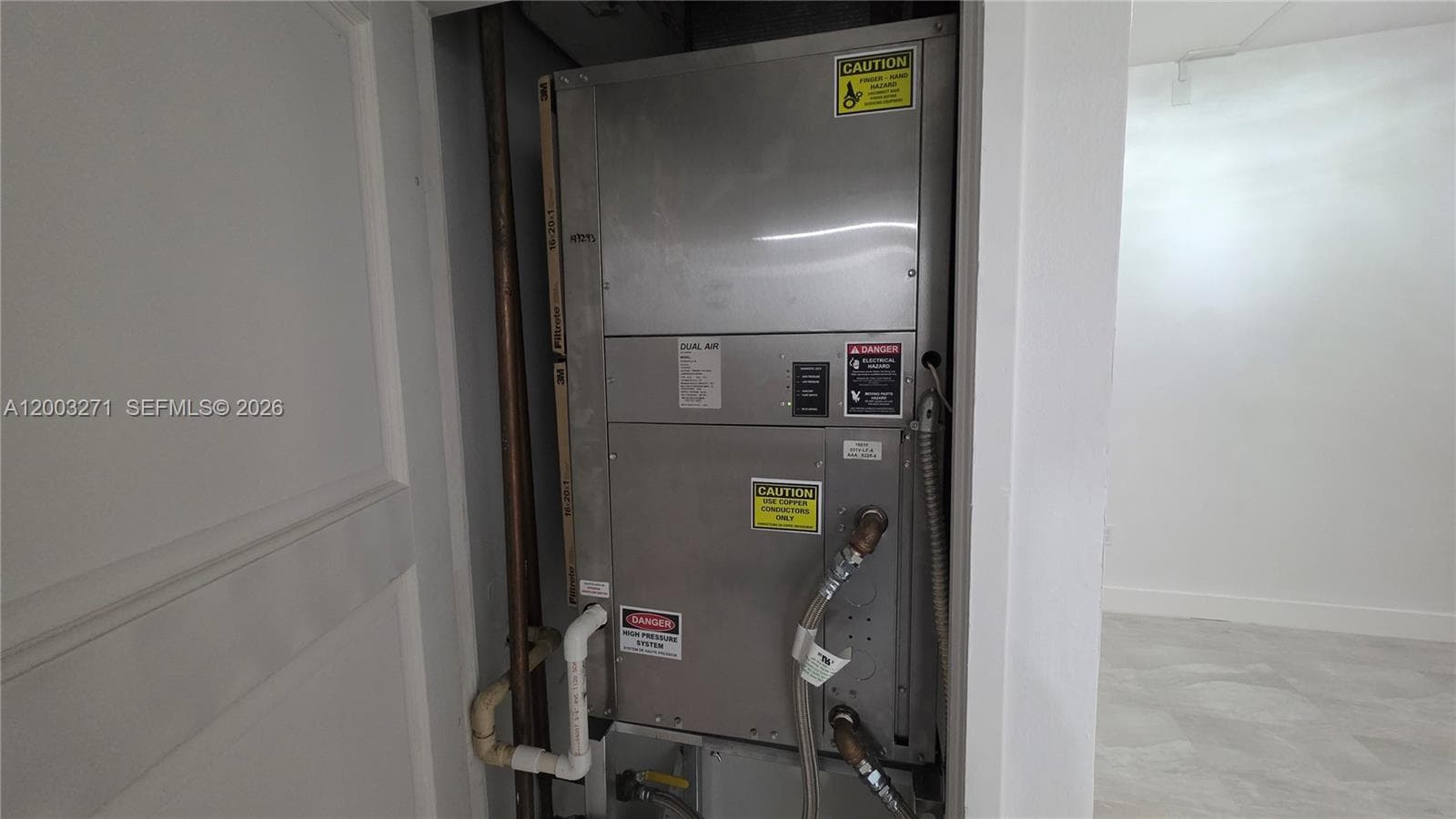 Brand new Air Conditioning unit.