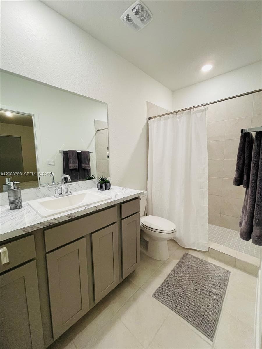 916 SE 19th St #916 photo 12