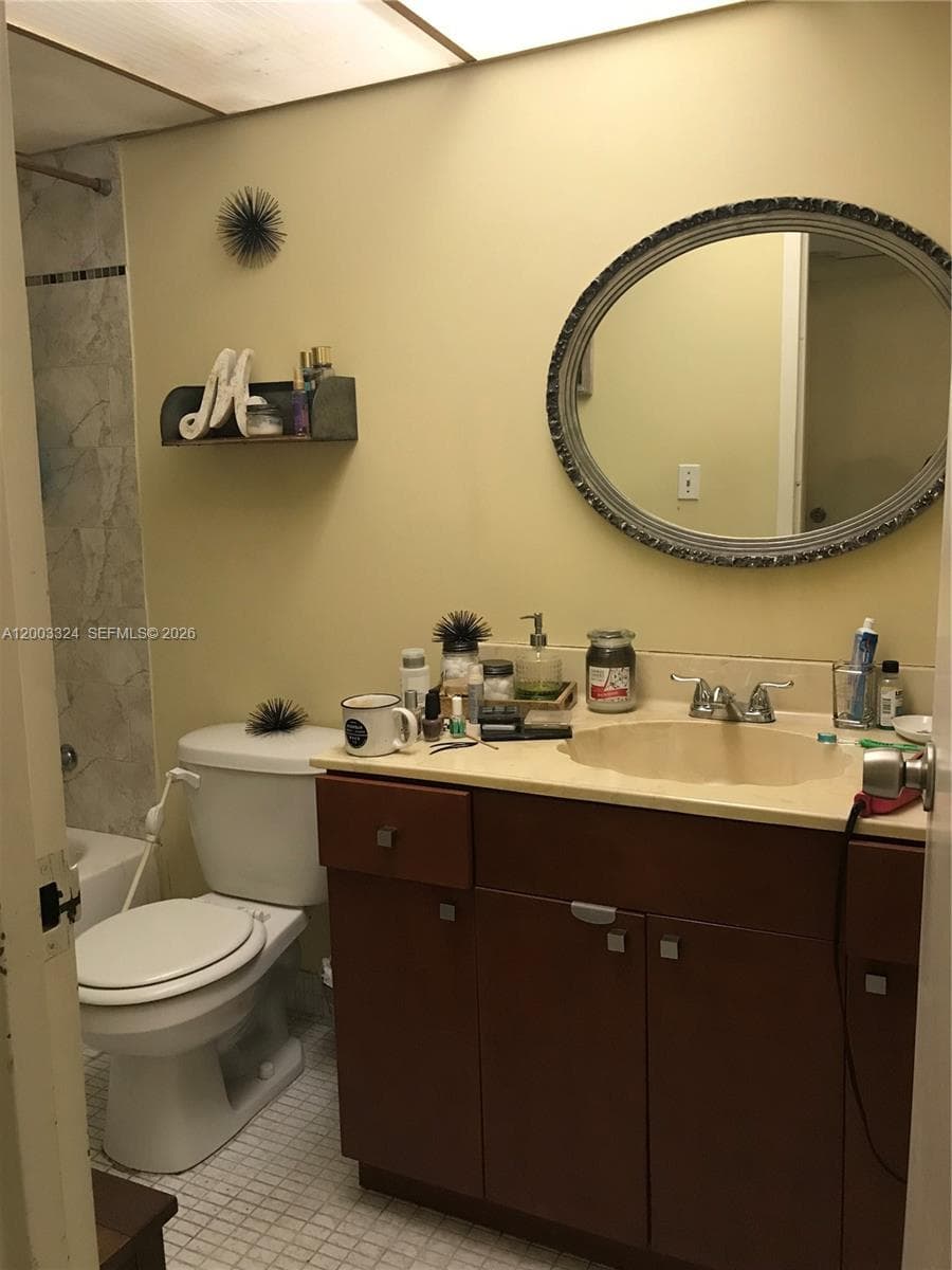 Kitchen - Open to breakfast room/extra bedroom