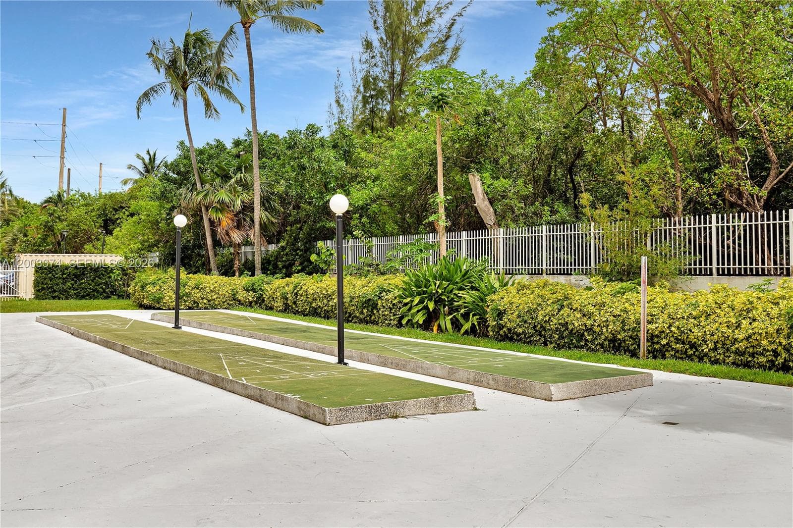 ARLEN HOUSE EAST CONDO · #1002 in Sunny Isles Beach - Photo 27