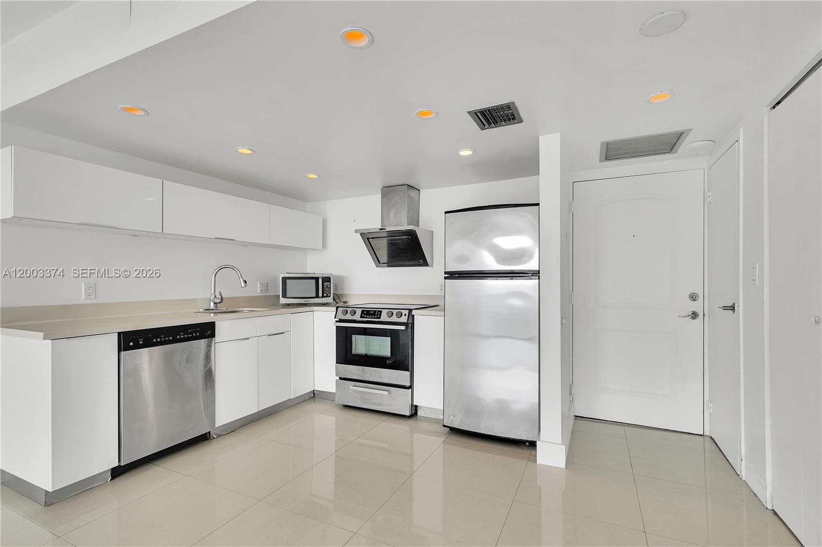 ARLEN HOUSE EAST CONDO · #1002 in Sunny Isles Beach - Photo 7