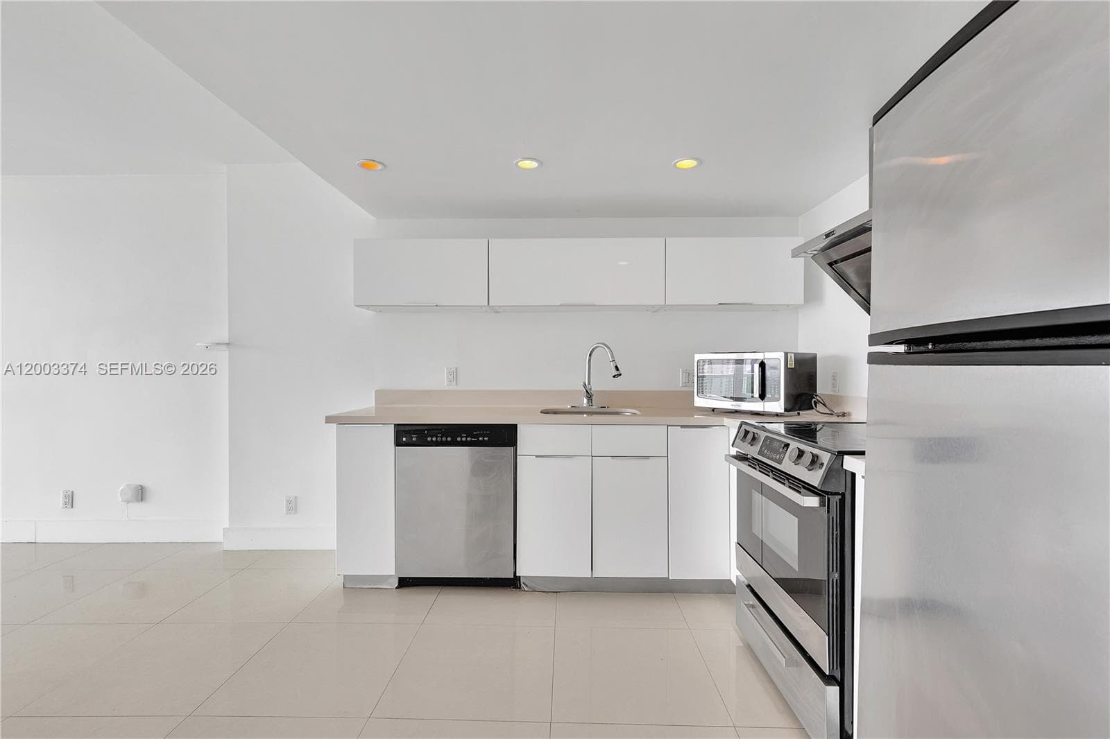 ARLEN HOUSE EAST CONDO · #1002 in Sunny Isles Beach - Photo 8