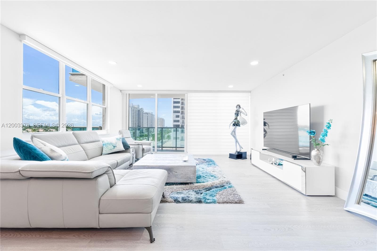 The wave condominium · #536 in Hollywood - Photo 6