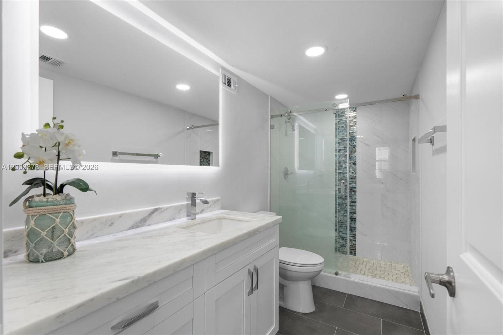 The wave condominium · #536 in Hollywood - Photo 9