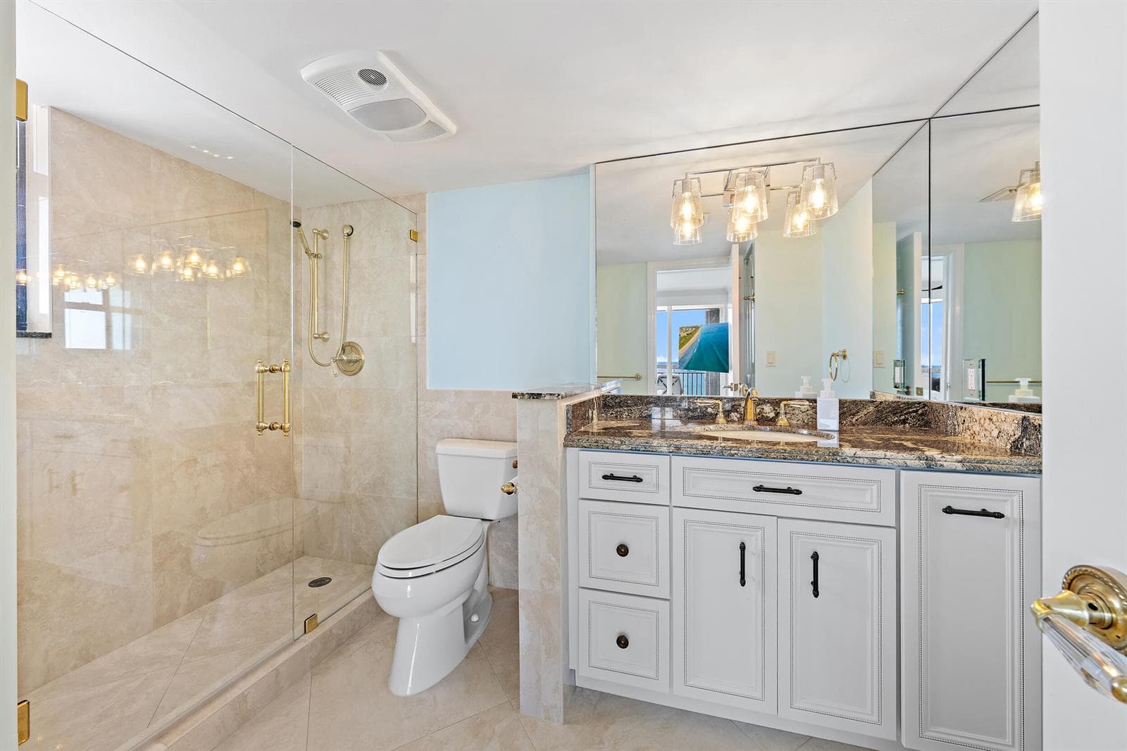 3rd Bedroom~ Den~Office En-Suite Bath