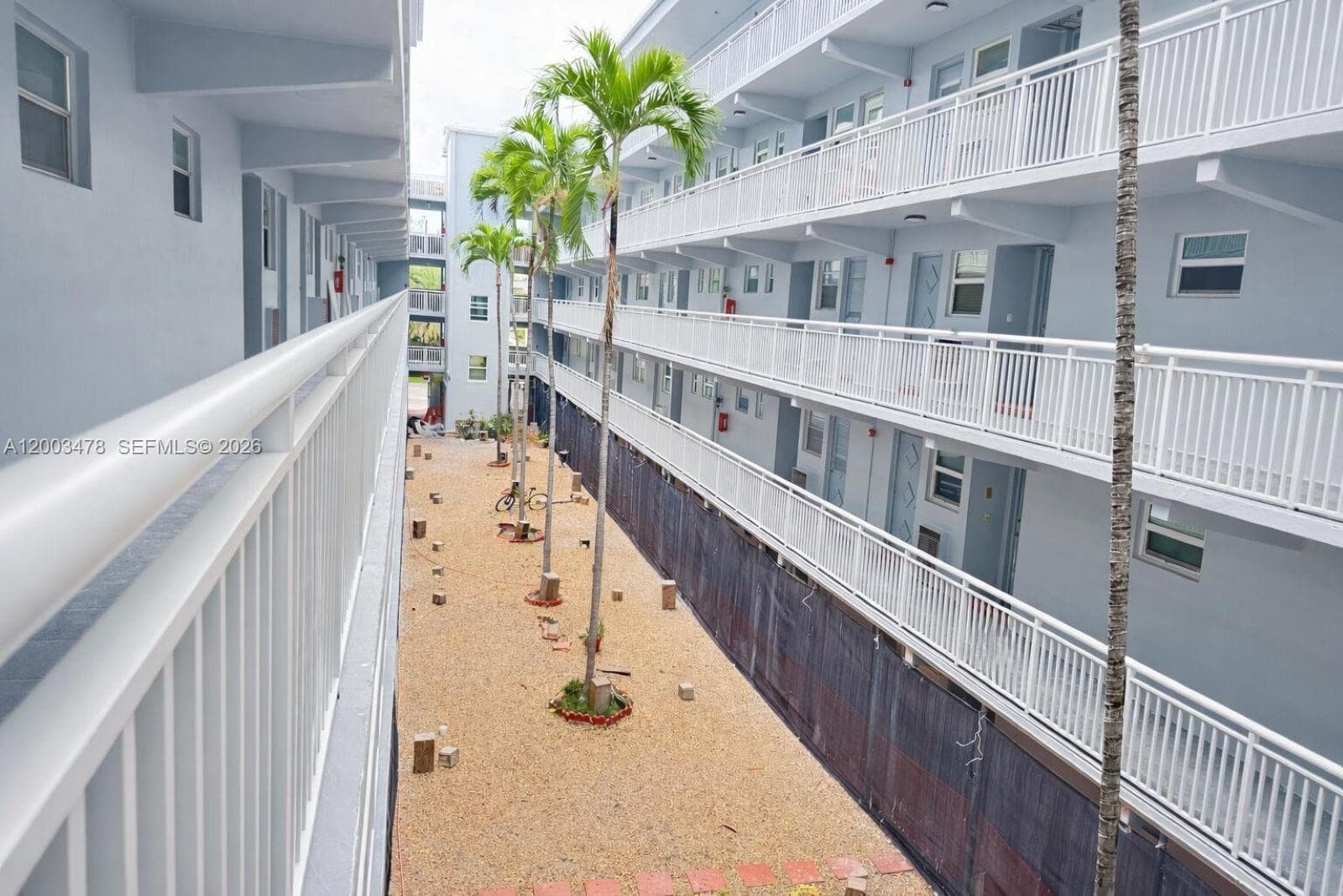FIRST GULFSTREAM GARDEN · #306C in Hallandale Beach - Photo 16