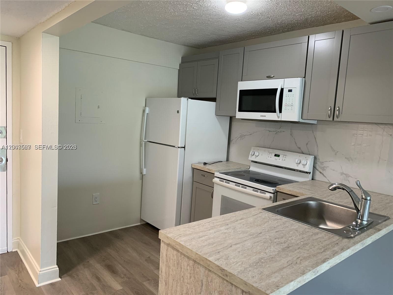 TALL TREES CONDO · #511 in North Miami Beach - Photo 1
