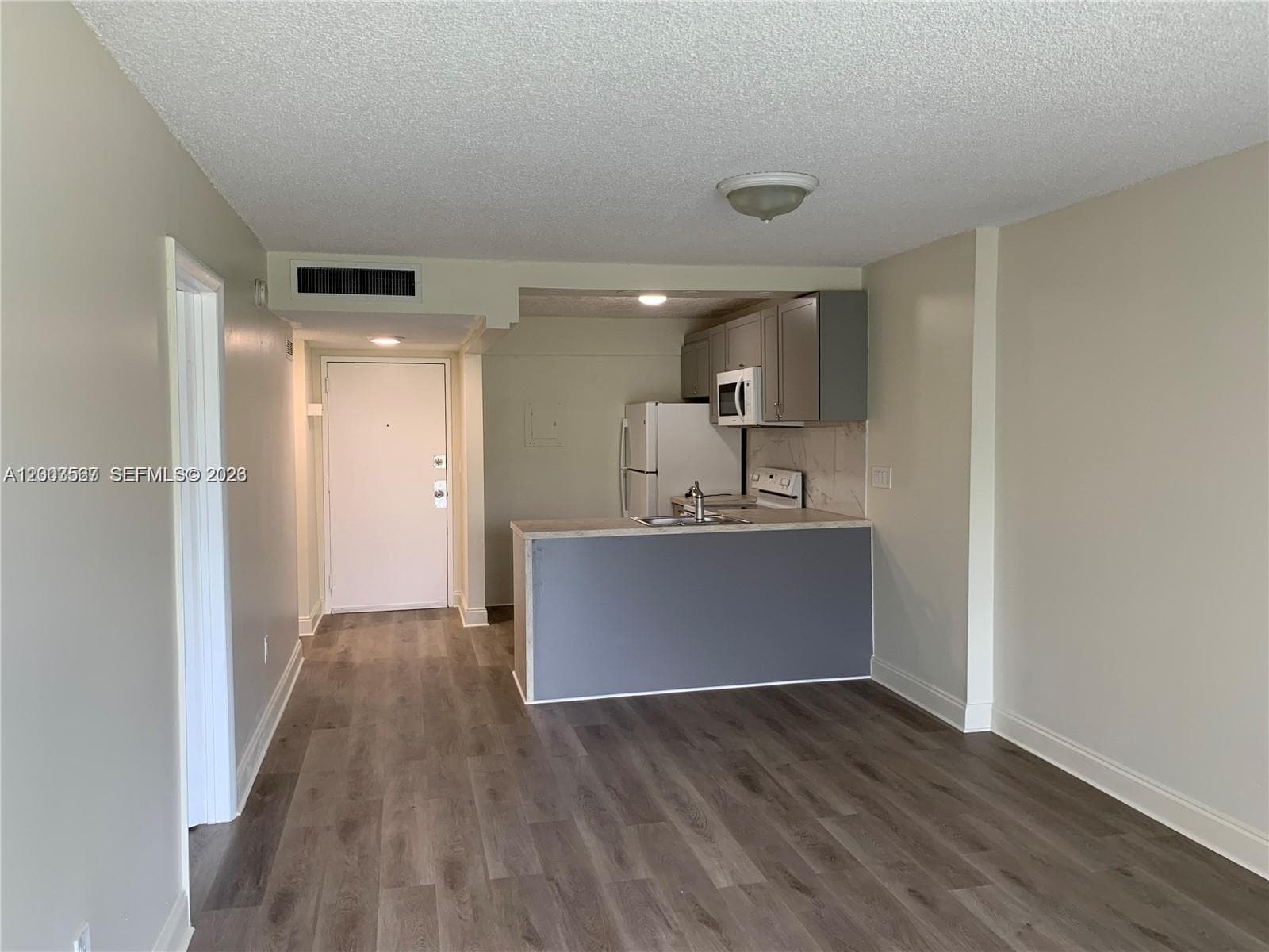 TALL TREES CONDO · #511 in North Miami Beach - Photo 4