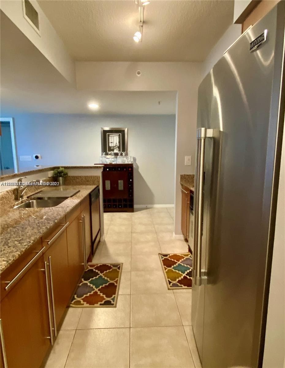 2080 · #707 in Hallandale Beach - Photo 10