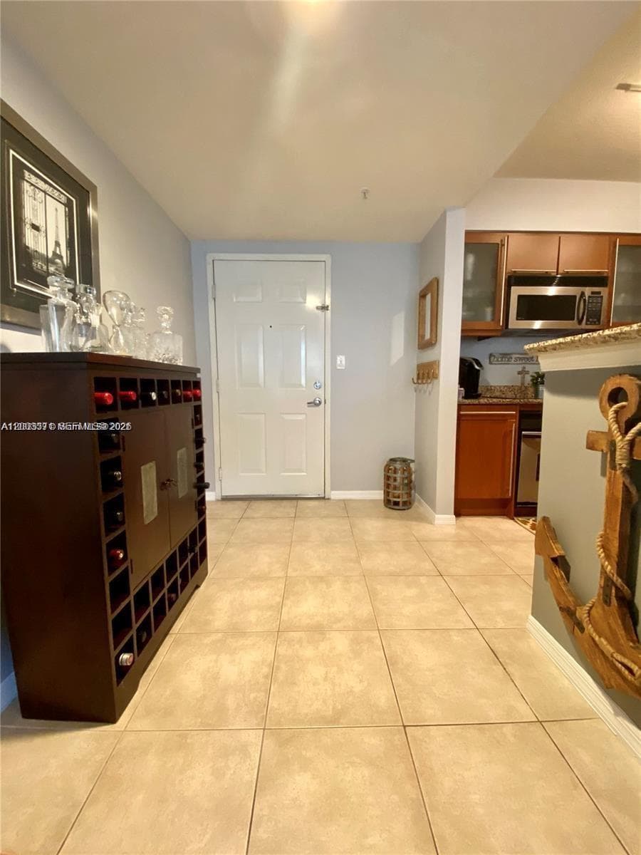 2080 · #707 in Hallandale Beach - Photo 14