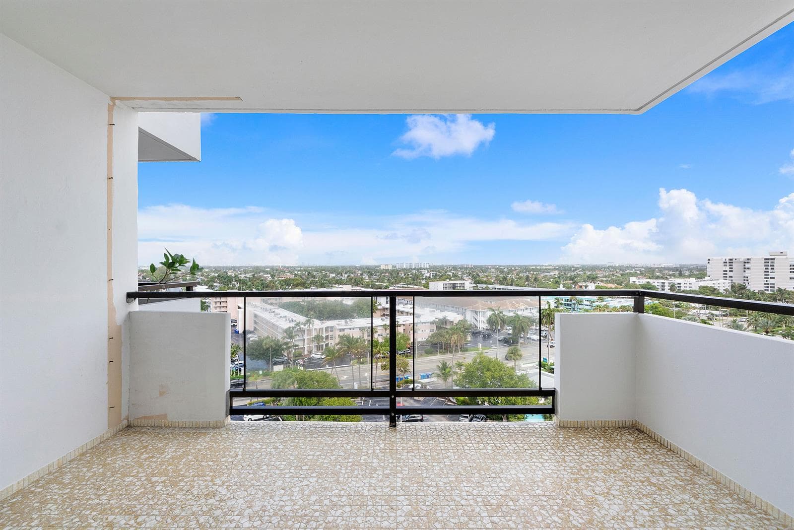 1500 S Ocean Blvd u1101_014