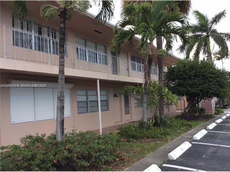 Park Side · #14 in Hallandale Beach - Photo 3