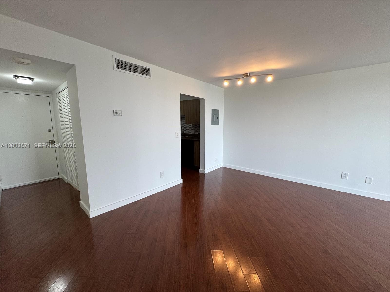 KEYSTONE TOWERS CONDO · #810 in North Miami - Photo 19
