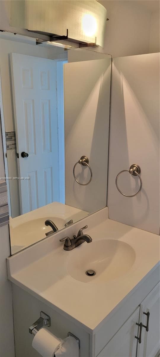 SAILBOAT CAY CONDO · #511 in North Miami - Photo 17