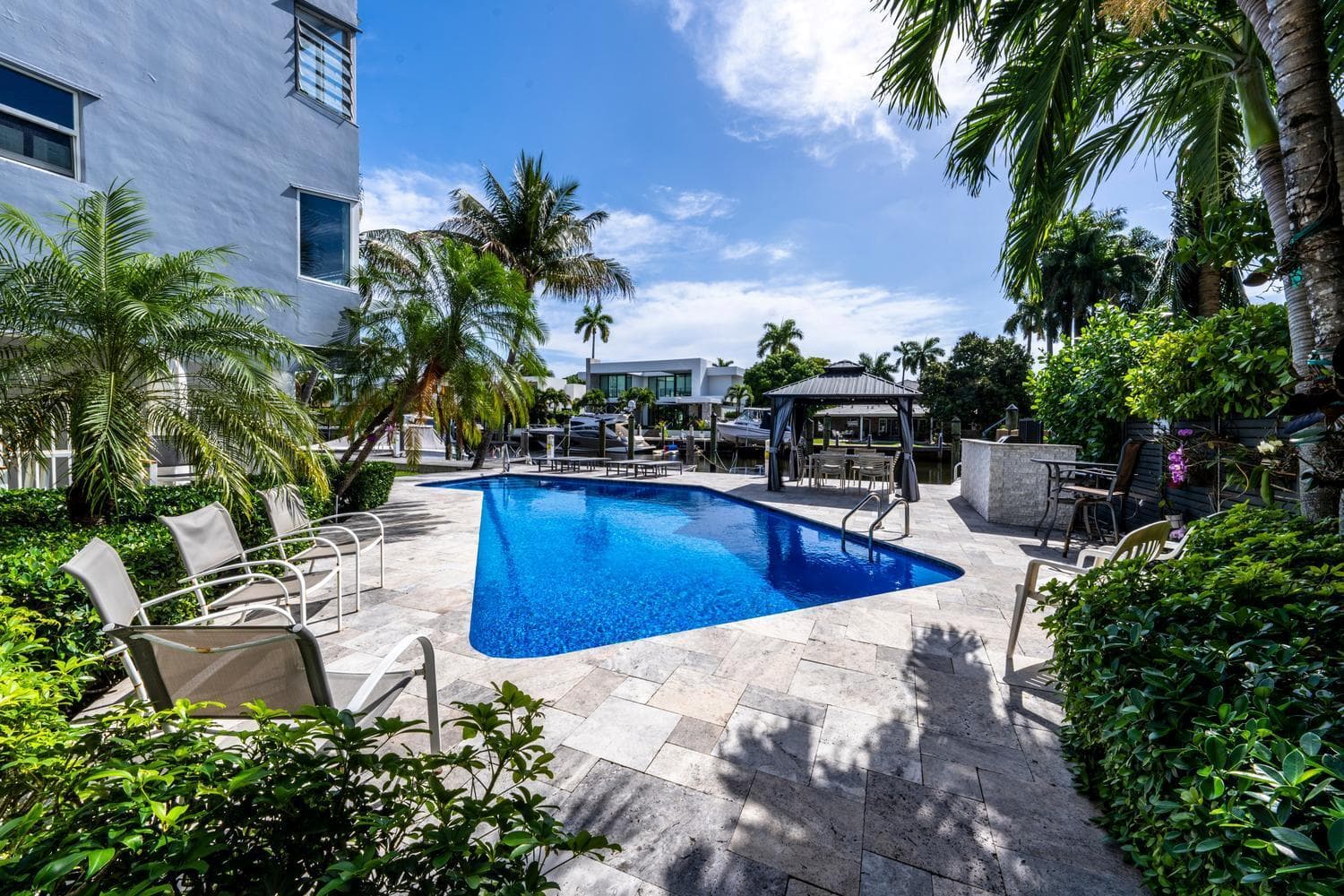 40 Isle of Venice Dr Fort-large-013-011-