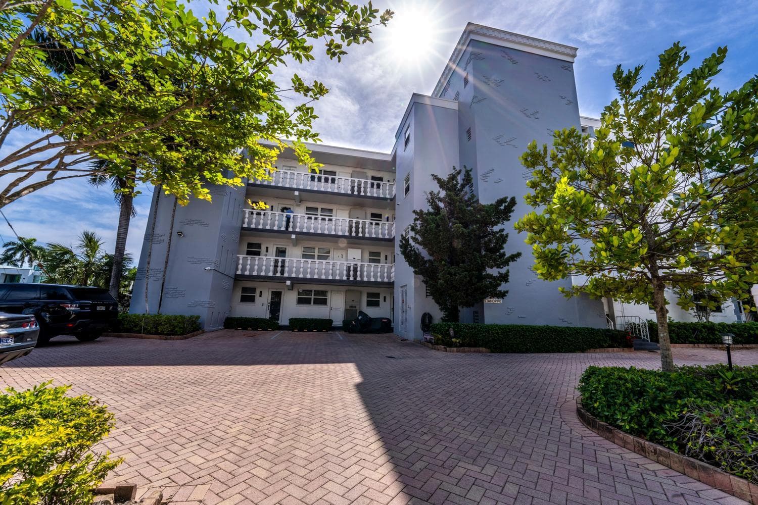 40 Isle of Venice Dr Fort-large-011-003-