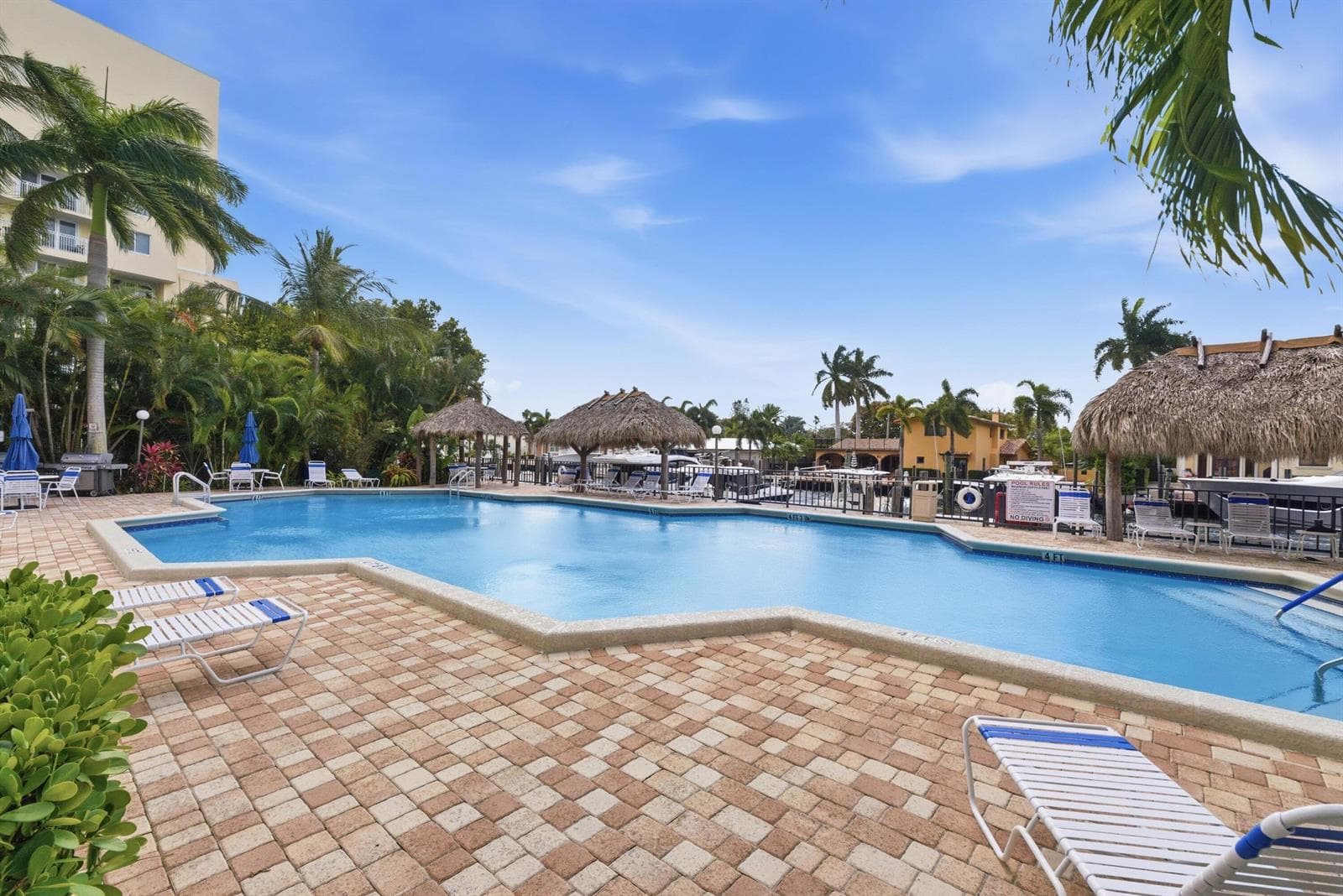 1361 S Ocean Blvd u808_002