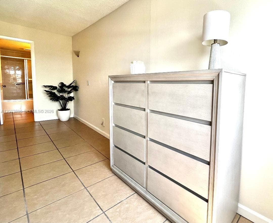 OCEAN VIEW TOWERS CONDO · #1011 in Hallandale Beach - Photo 22