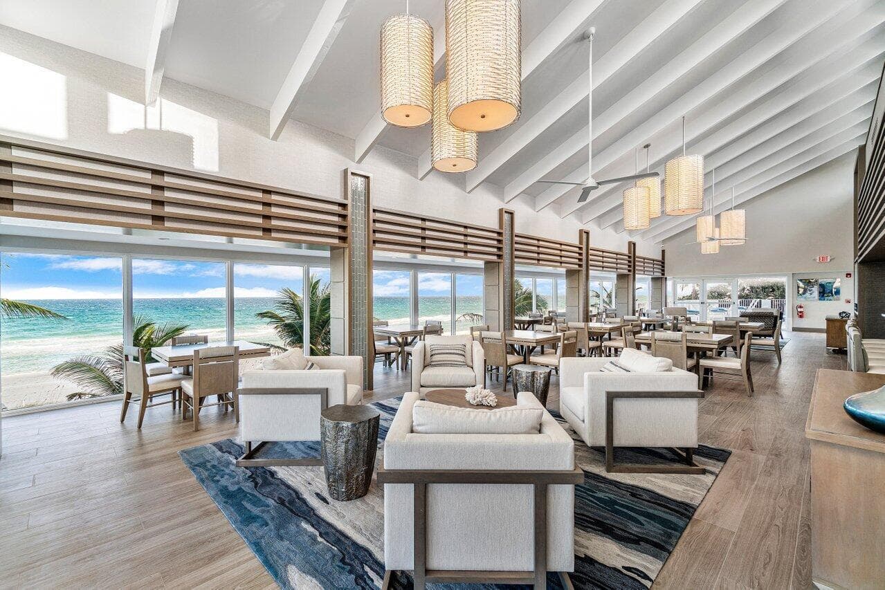 BEACH CLUB