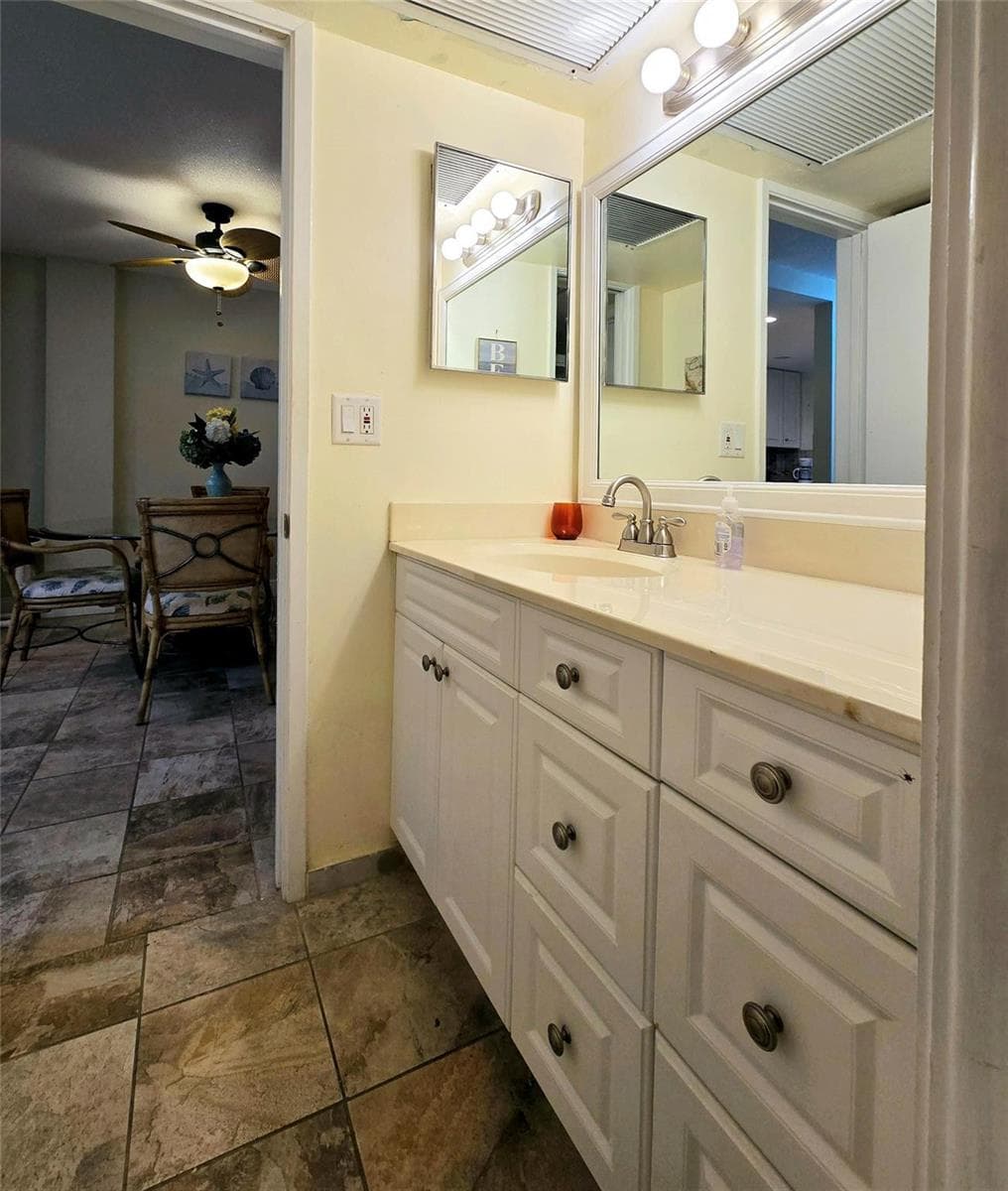 2nd Bathroom