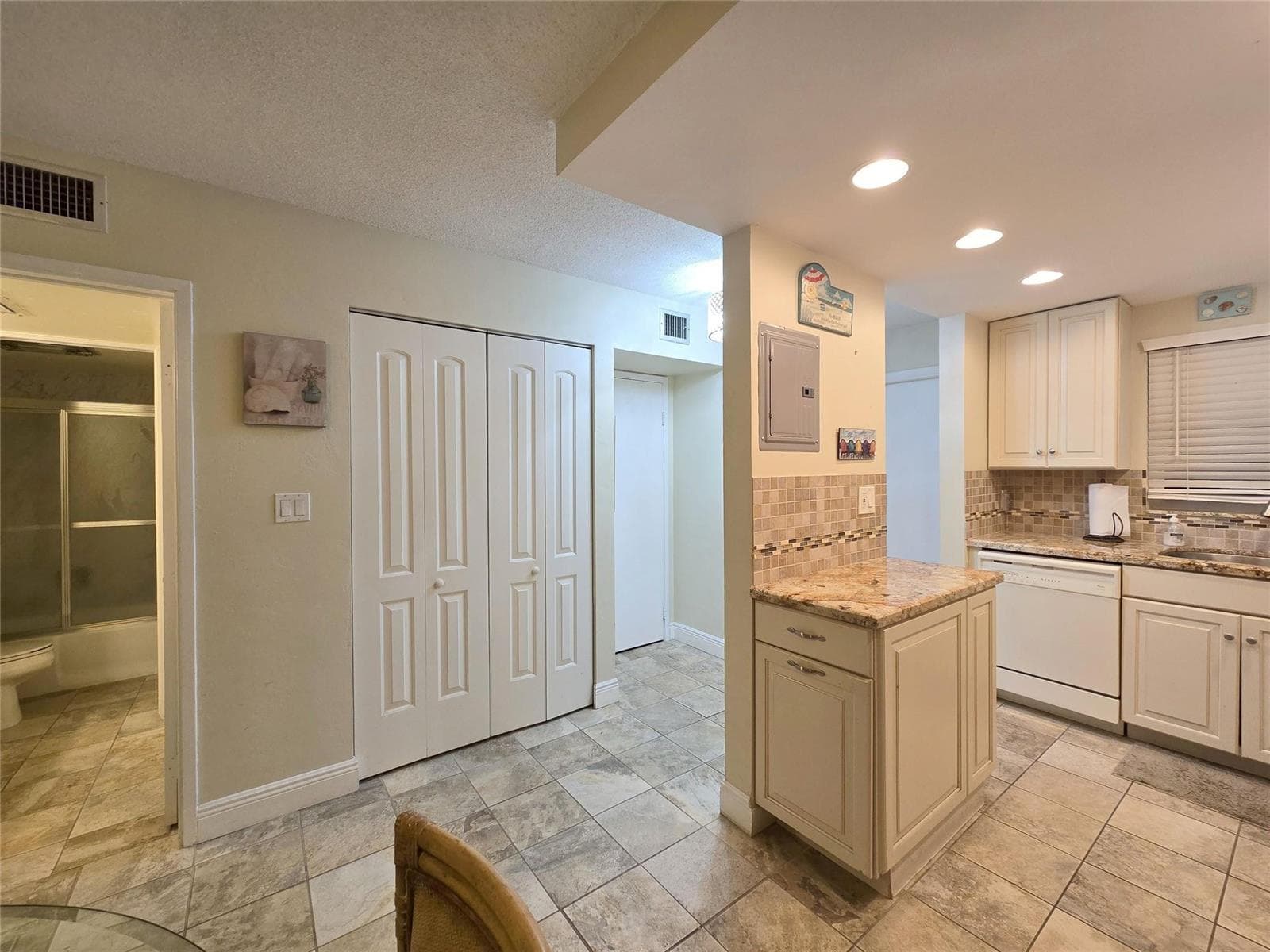 Kitchen/Hallway