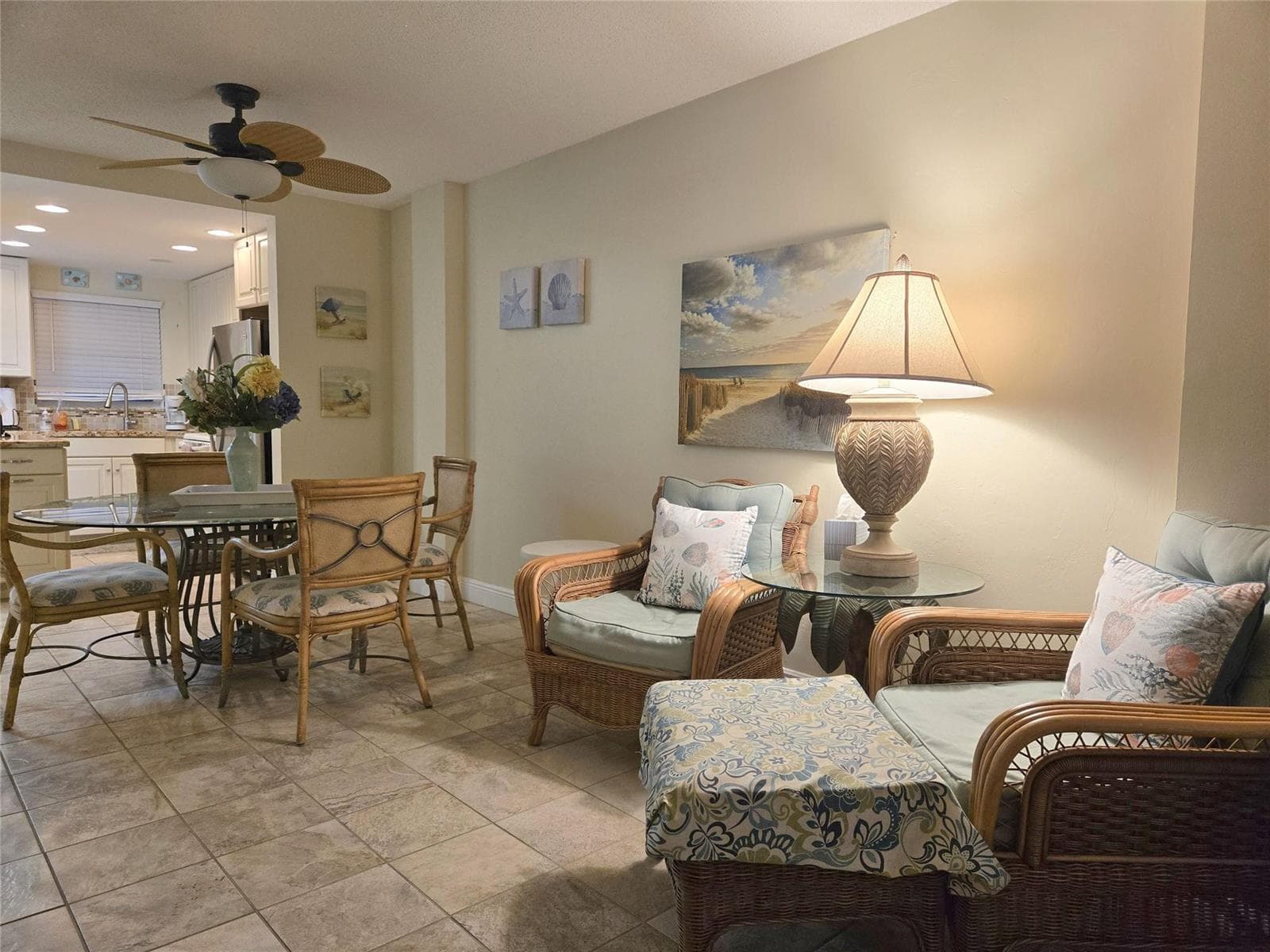 Living/Dining Area