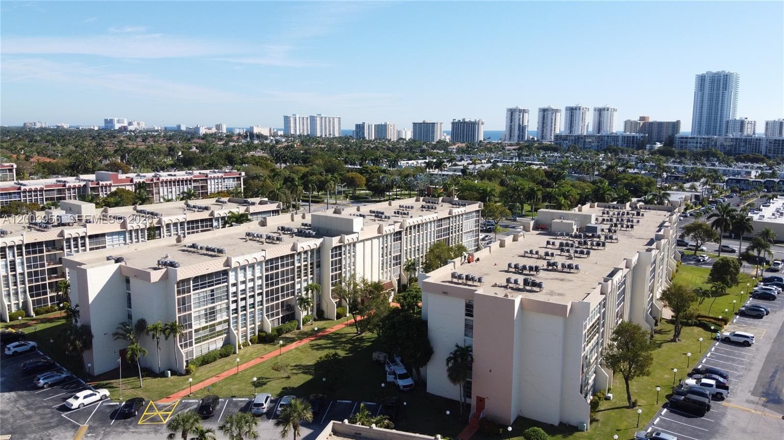 Desoto · #411 in Hallandale Beach - Photo 1