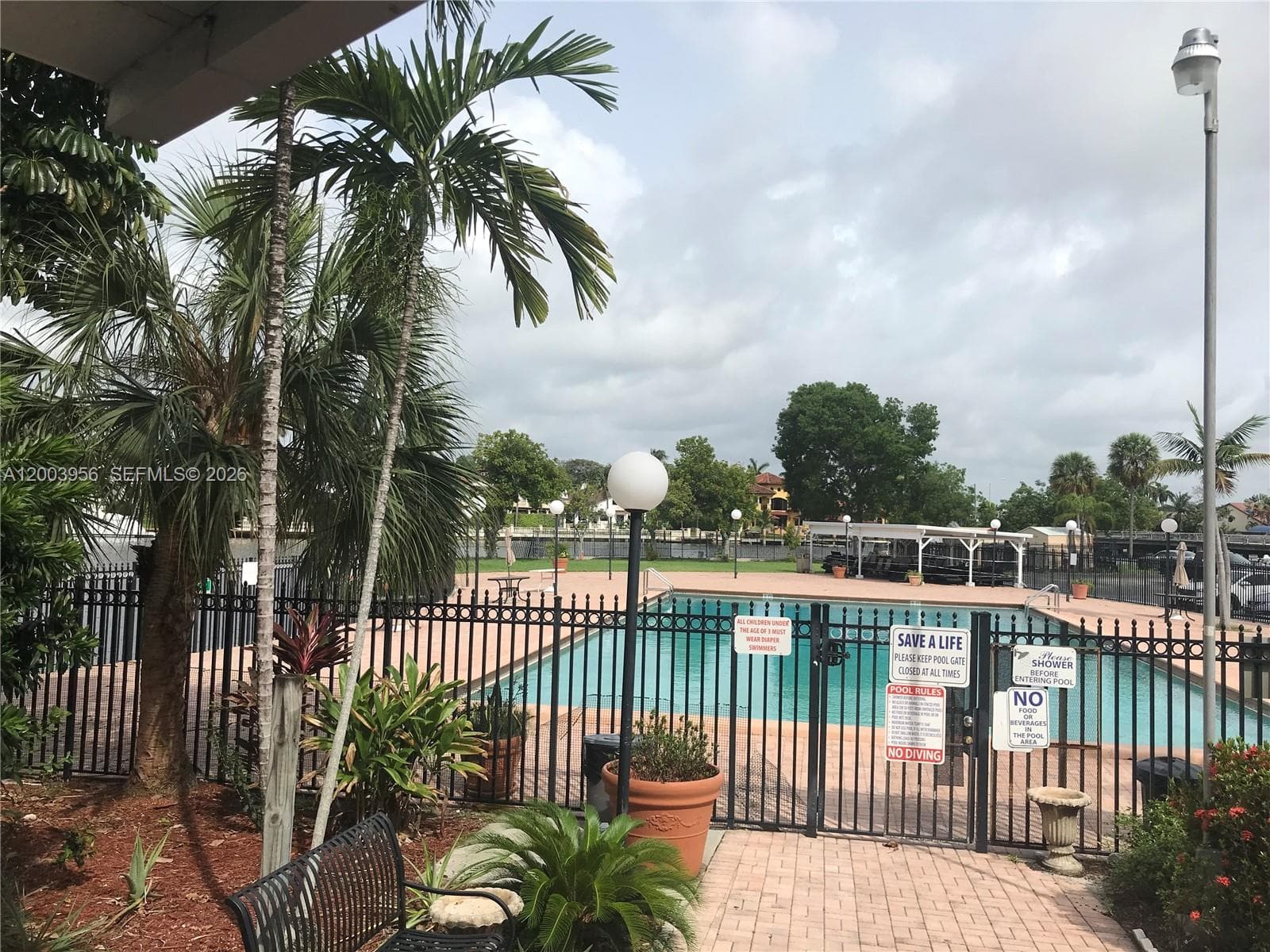 Desoto · #411 in Hallandale Beach - Photo 14