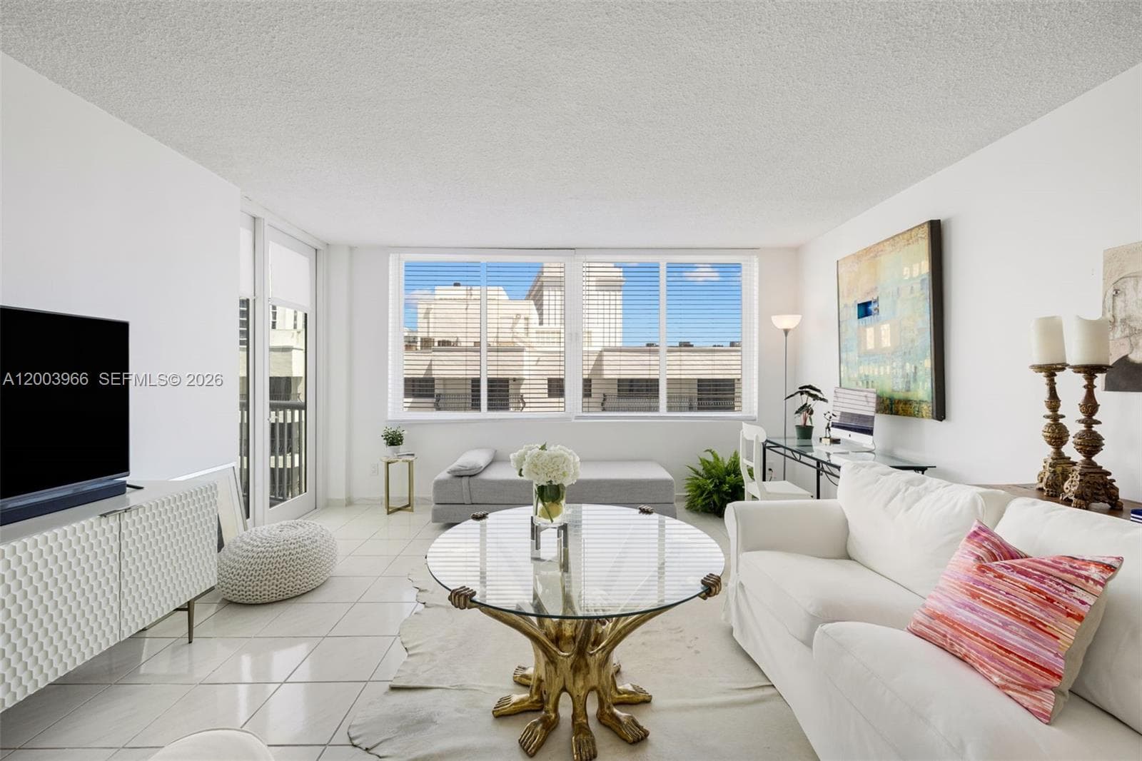 Carriage House · #611 in Miami Beach - Photo 6
