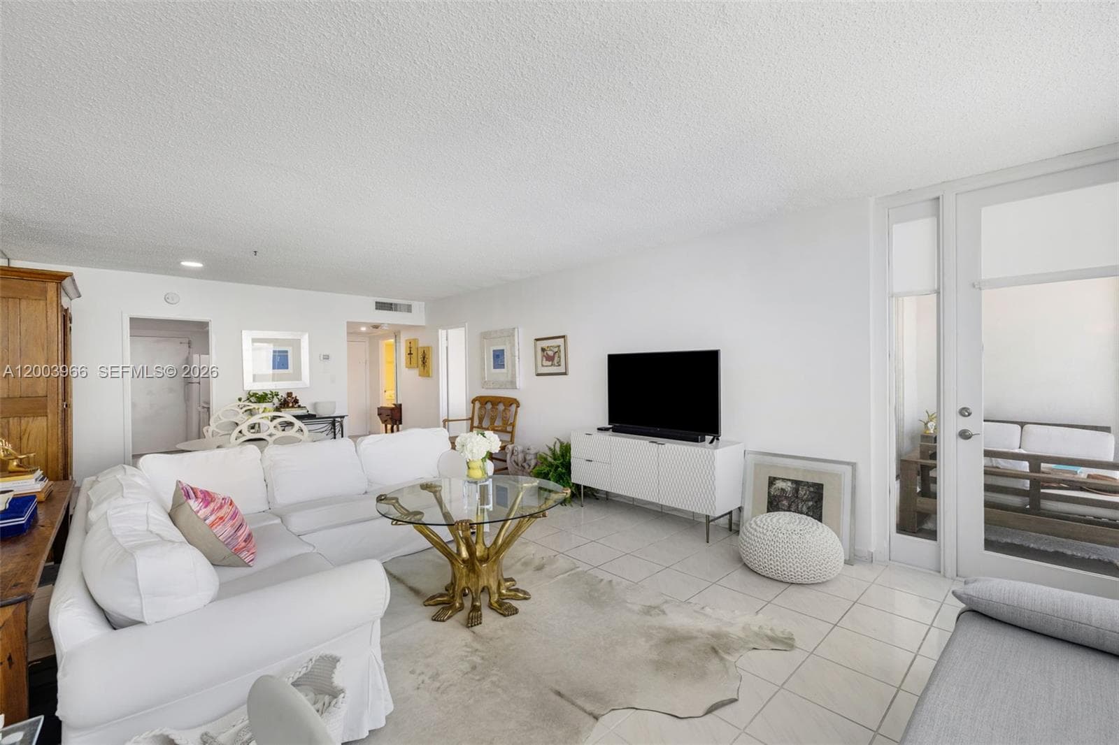 Carriage House · #611 in Miami Beach - Photo 3
