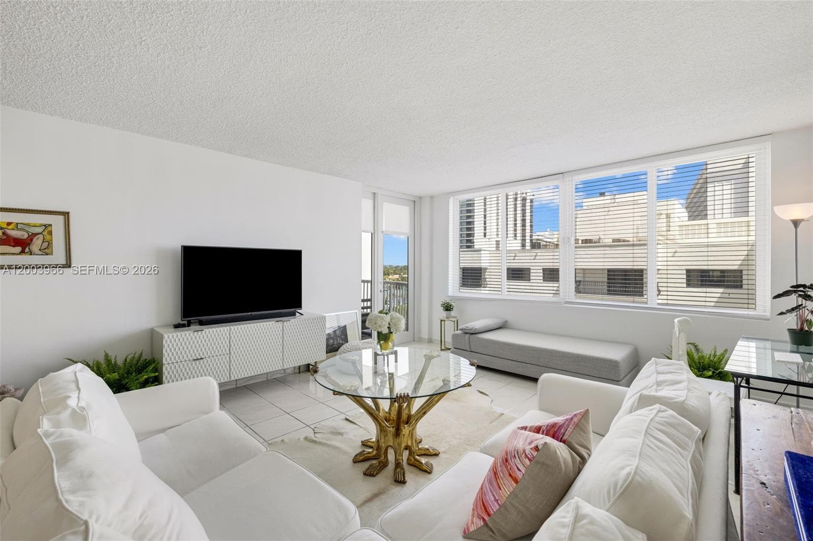 Carriage House · #611 in Miami Beach - Photo 9