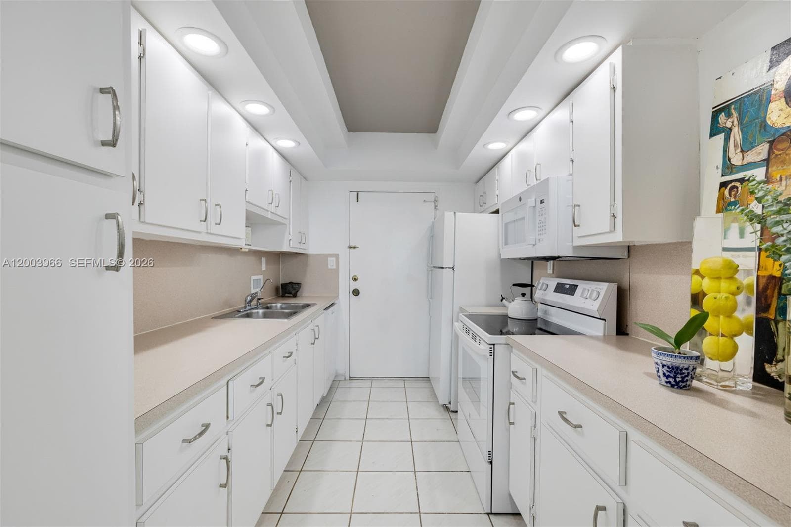 Carriage House · #611 in Miami Beach - Photo 15