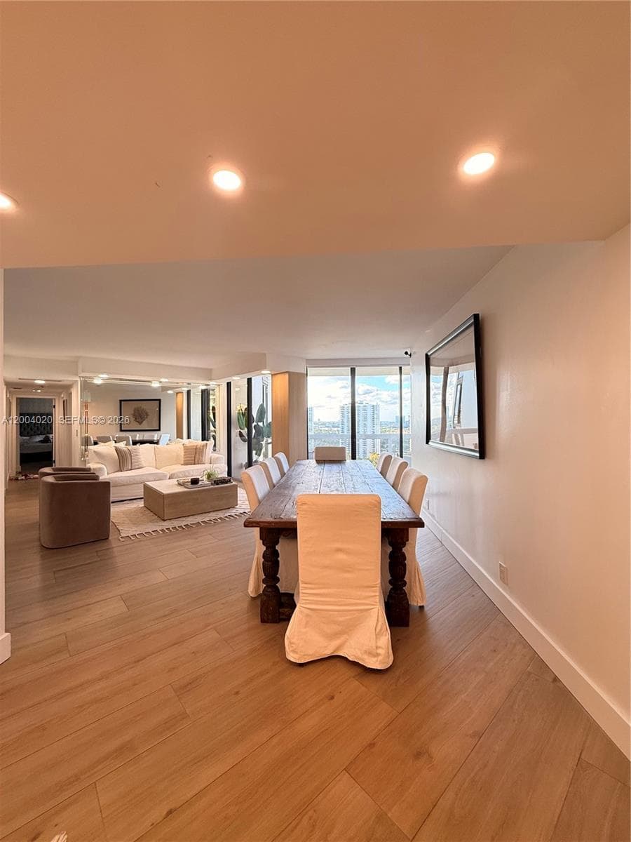 LANDMARK · #1907 in Aventura - Photo 18