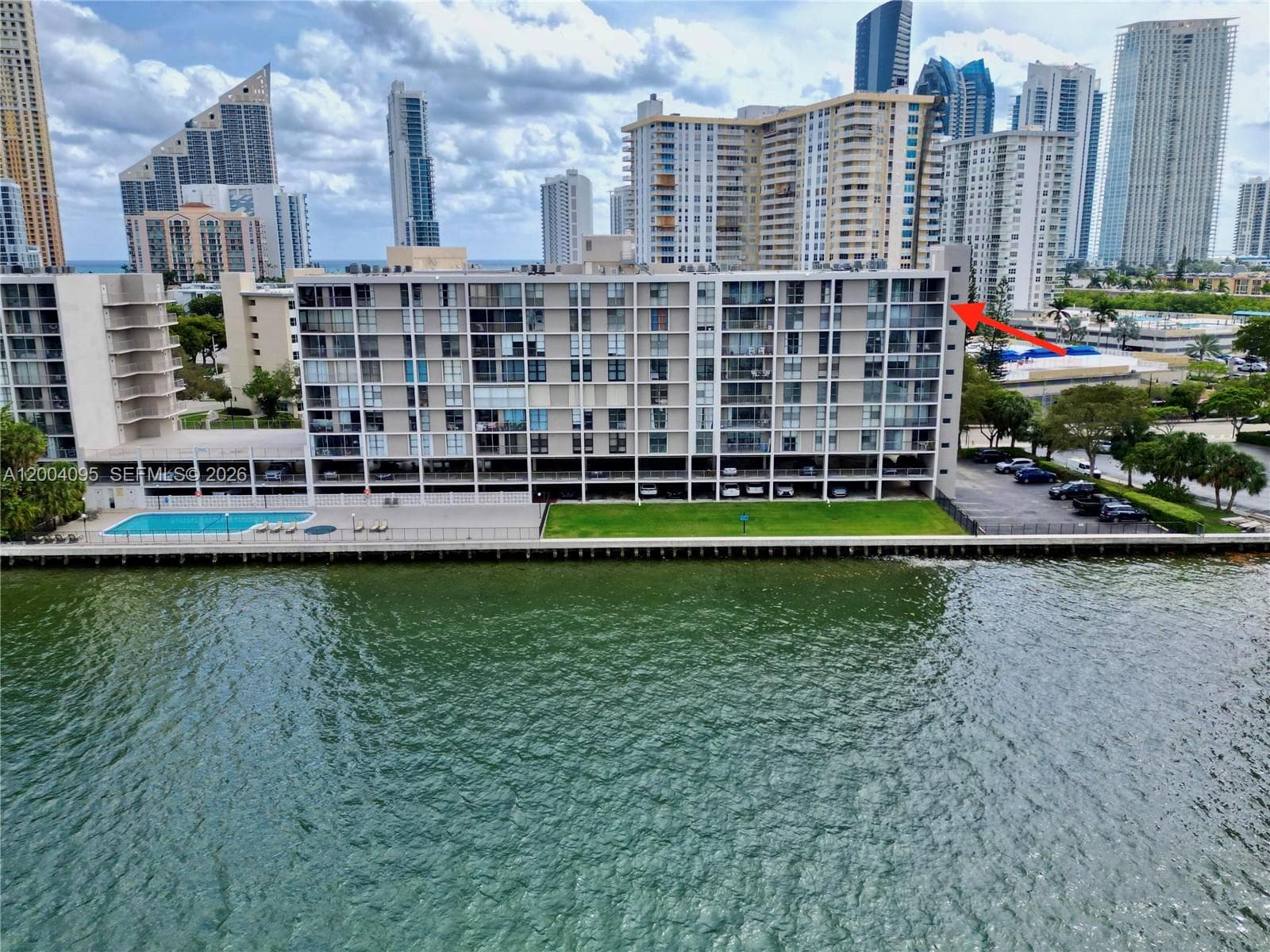 Fairview House · #S907 in Sunny Isles Beach - Photo 2