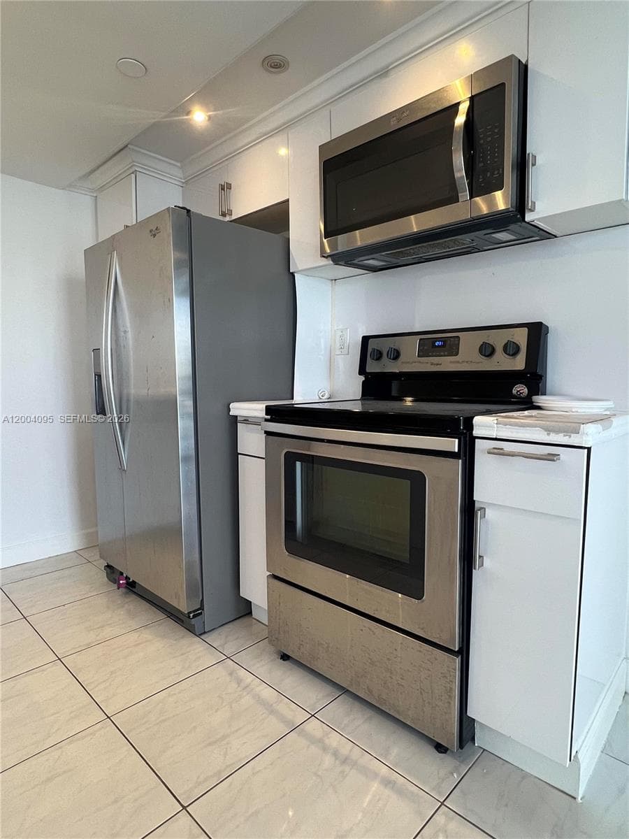 Fairview House · #S907 in Sunny Isles Beach - Photo 7