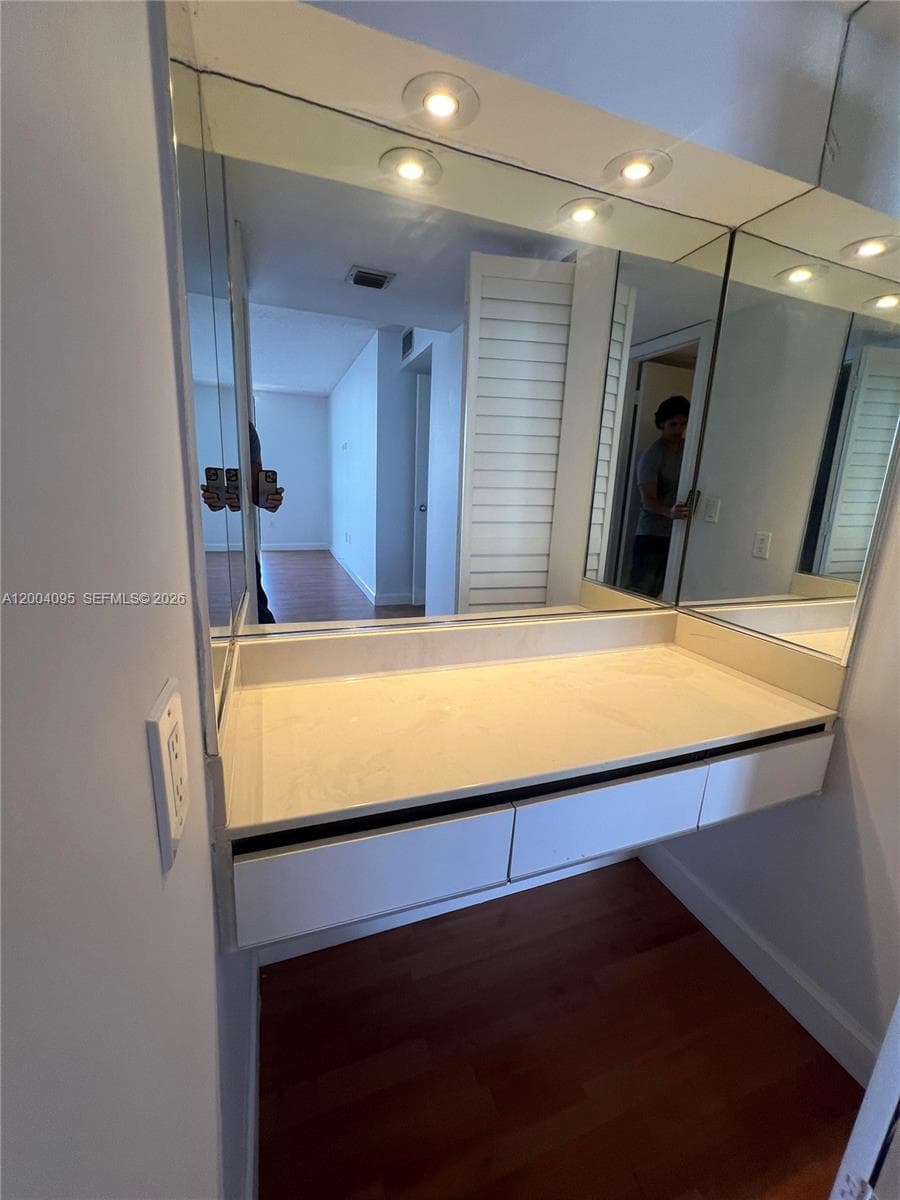 Fairview House · #S907 in Sunny Isles Beach - Photo 20