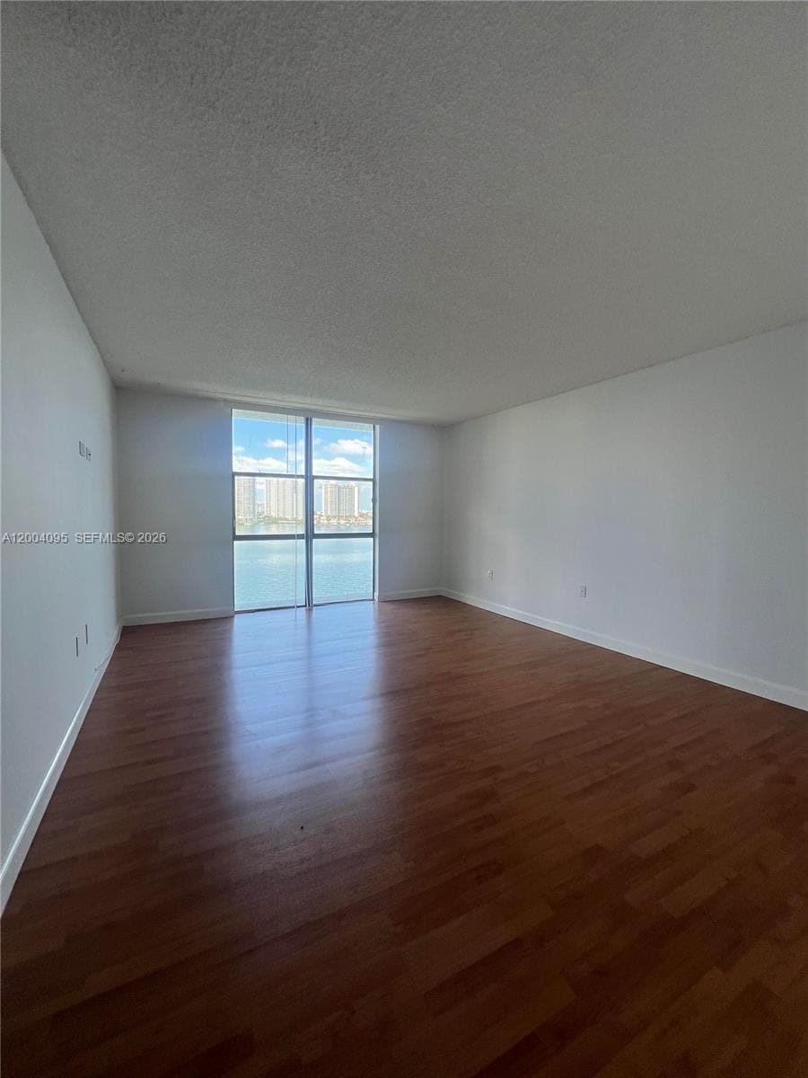 Fairview House · #S907 in Sunny Isles Beach - Photo 18