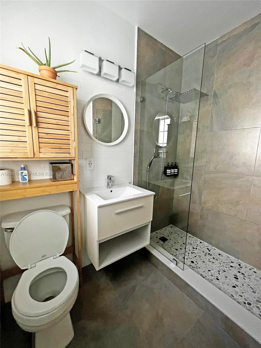 THE CASA BELLA CONDO ON S · #2 in Miami Beach - Photo 23