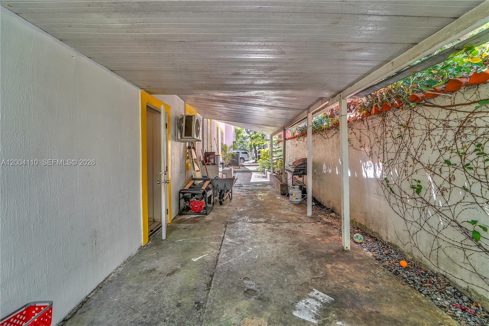 219 SW 6th Ave photo 18