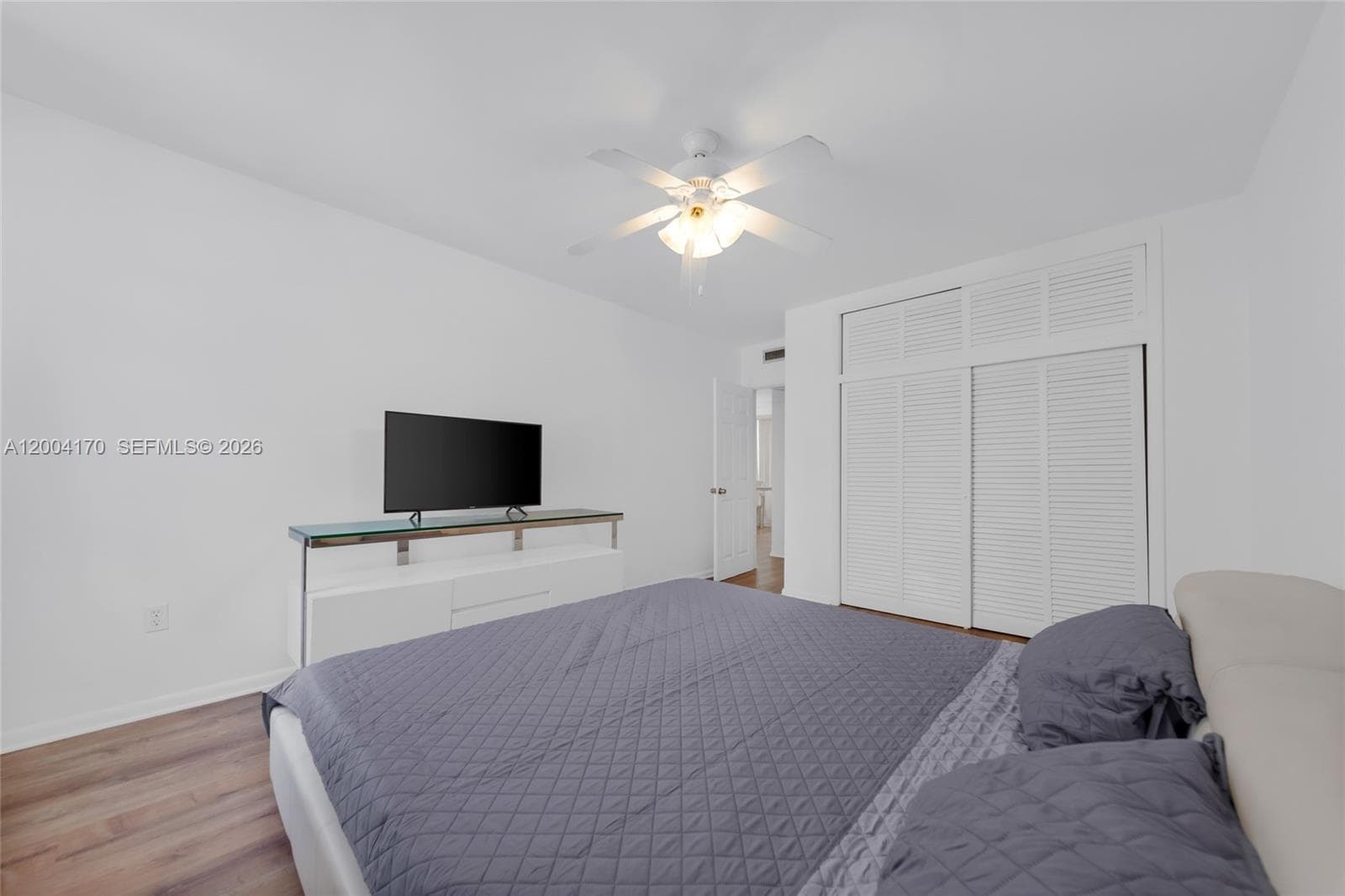 Tower East · #110 in Miami Beach - Photo 17