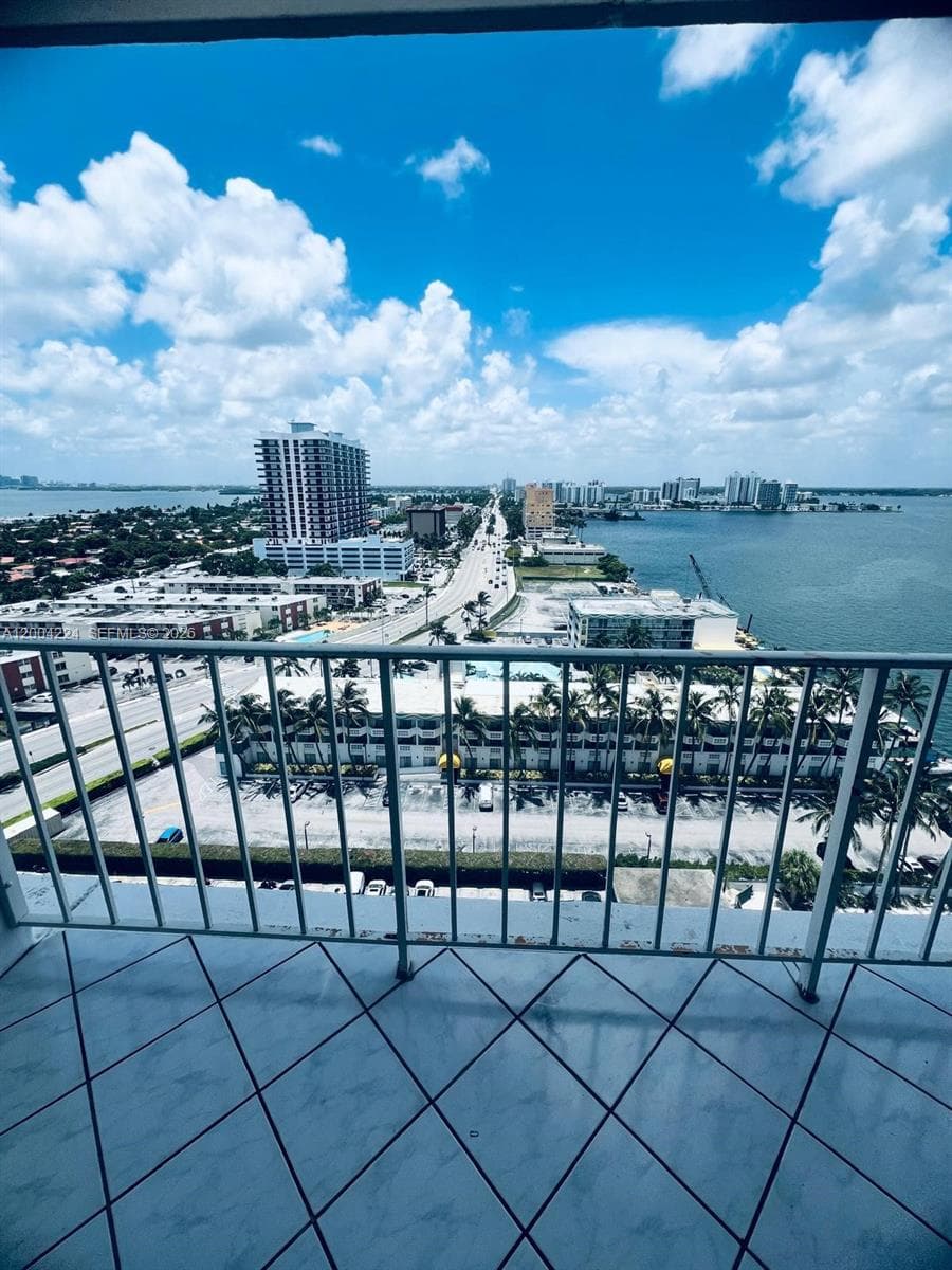 KENNEDY HOUSE CONDO · #PH-J in North Bay Village - Photo 13