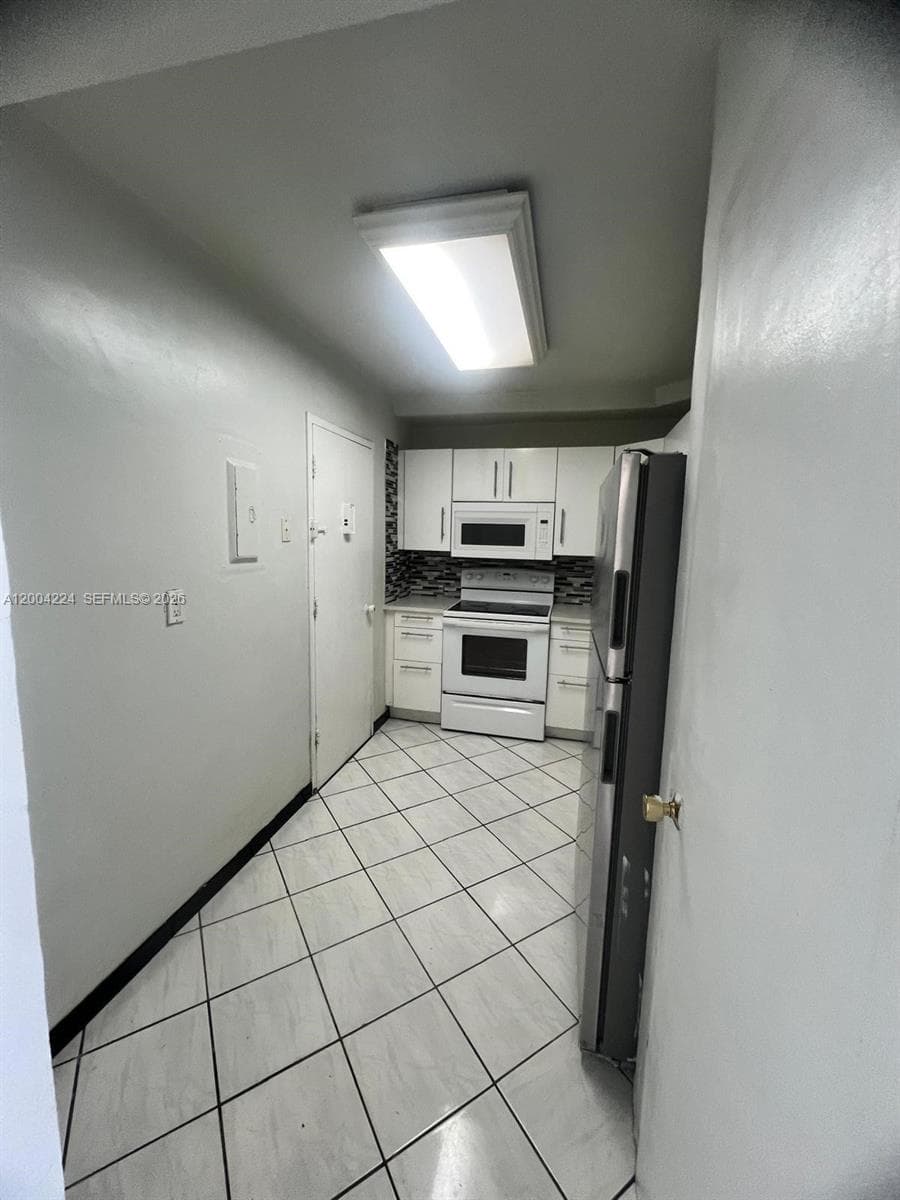 KENNEDY HOUSE CONDO · #PH-J in North Bay Village - Photo 17