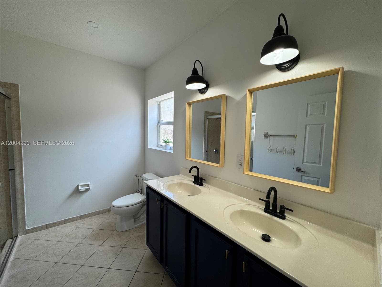 2356 NE 3rd Ct #2356 photo 24