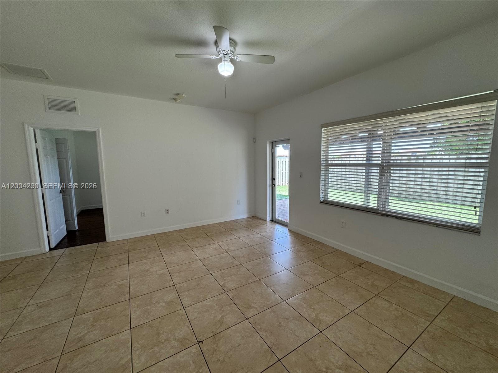 2356 NE 3rd Ct #2356 photo 15