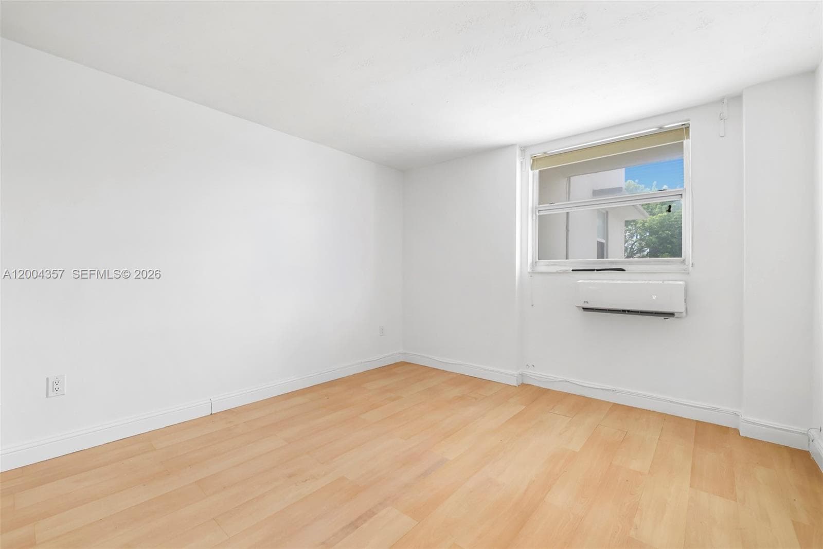 LINCOLN TOWERS CONDO · #B402 in Miami Beach - Photo 15