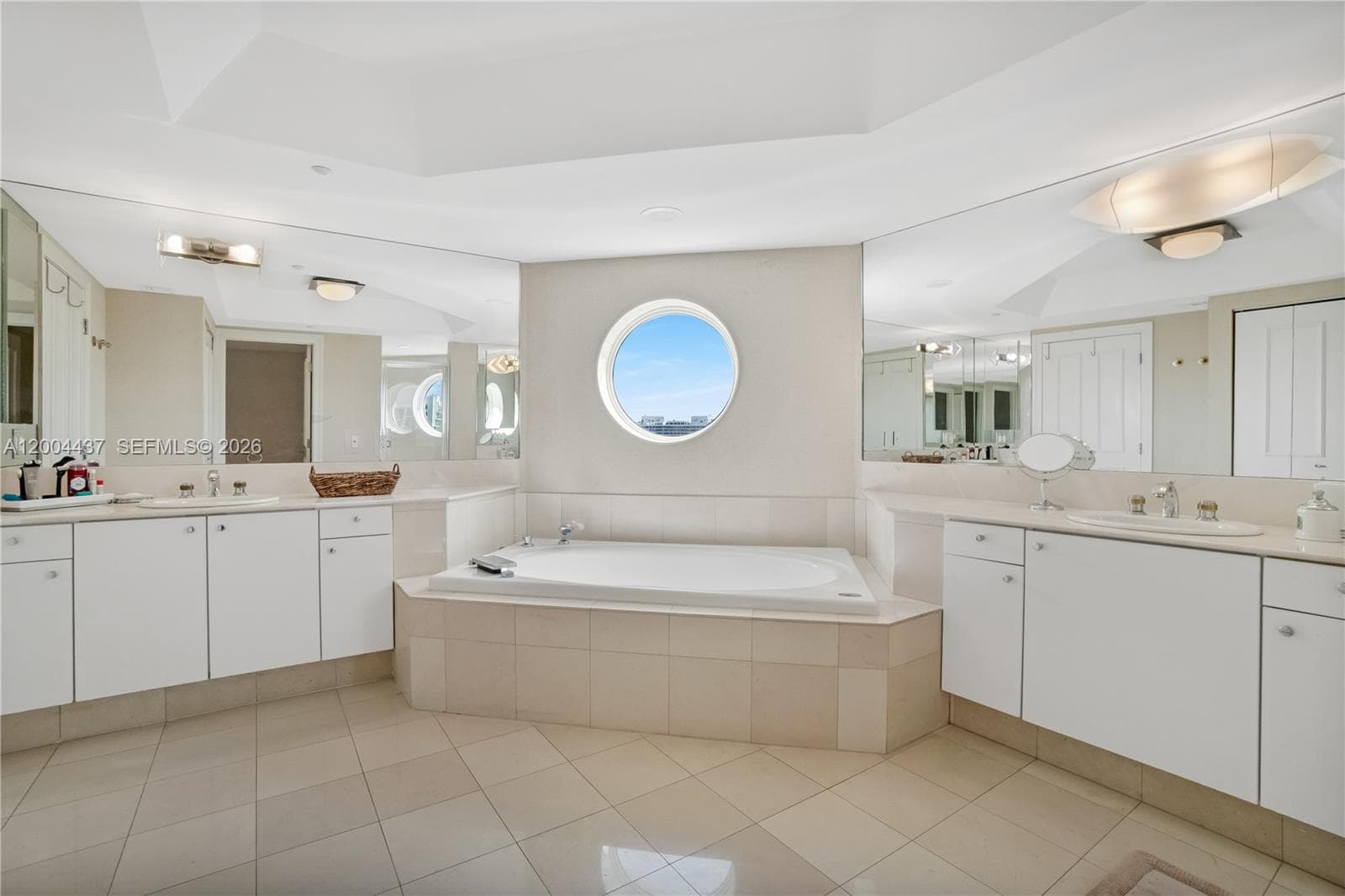 7000 ISL BLVD WILLIAMS IS · #2802 in Aventura - Photo 24