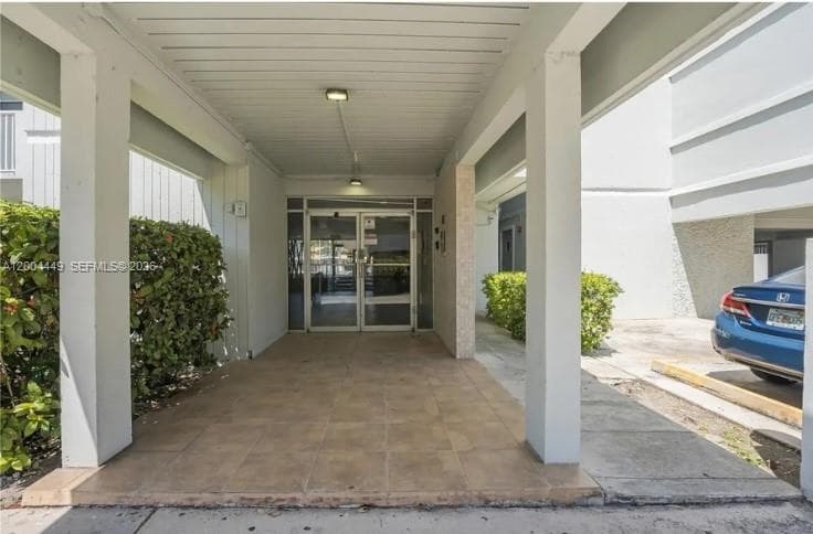 SUNSHORES · #409 in North Miami Beach - Photo 9