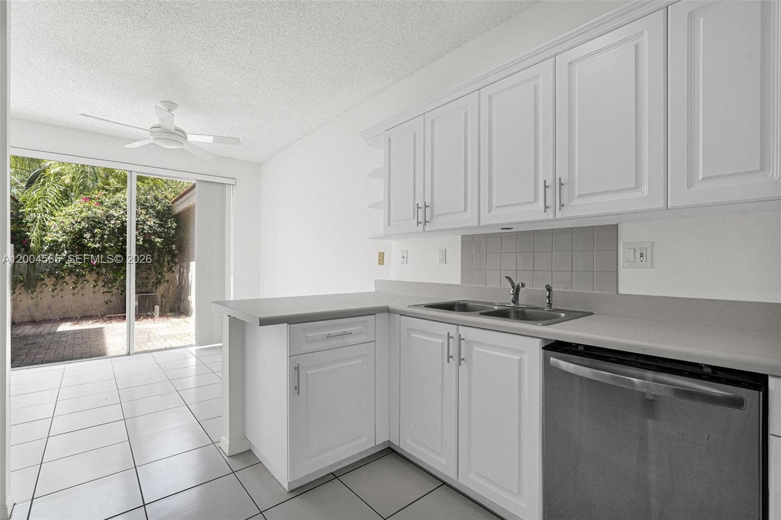 1675 Yellowheart Way photo 13