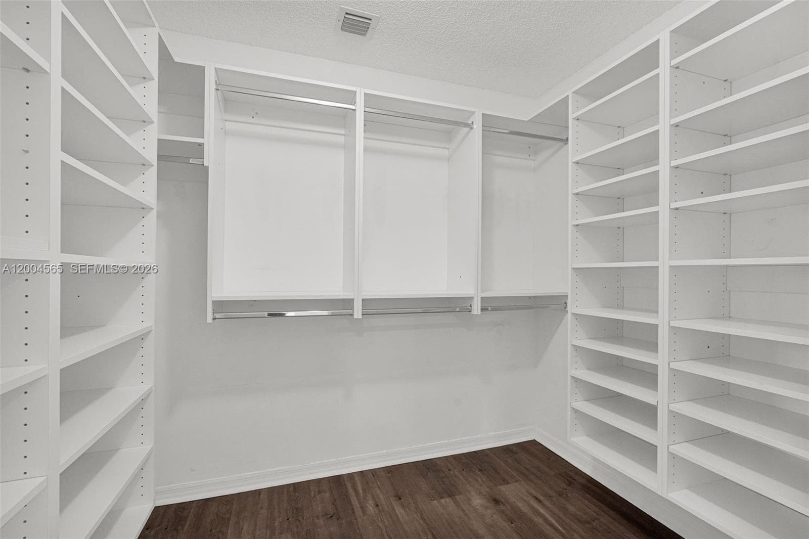 1675 Yellowheart Way photo 32