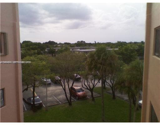 HORIZONS WEST CONDO #5 · #413 in Miami - Photo 5